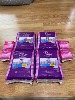 4 Poise Pads with 4 Carefree Liners