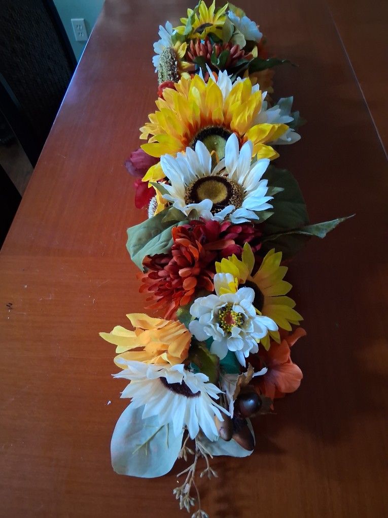 New Wedding or Fall Centrepiece or Backdrop