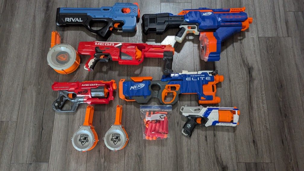 Nerf Guns With Extra Darts