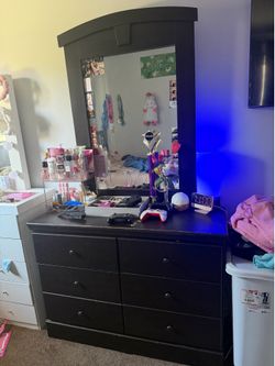 Dresser with mirror
