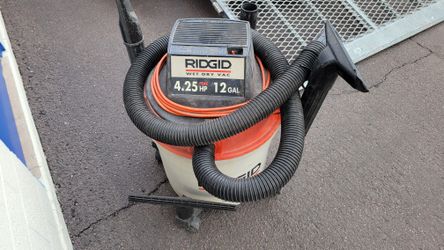 4.25 Hp 12 Gallon Ridgid Shop Vac