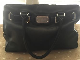 NEW!! REDUCED REDUCED PRICE!!Authentic Michael Kors black bag