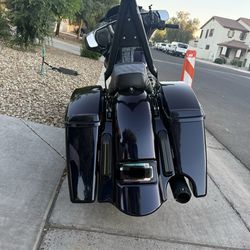 2025 Harley Davidson Street Glide Custom 390 miles