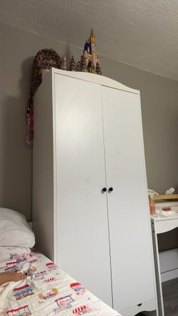 Kids closet ikea