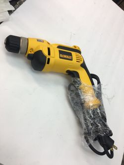 DEWALT 8 amp corded 3/8” pistol grip drill new