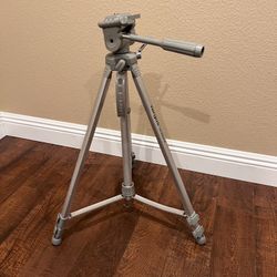 Heavy Duty Camera Tripod 