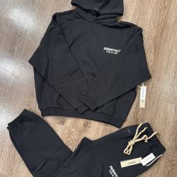 Essential Black FW24 Hoodie & Pants