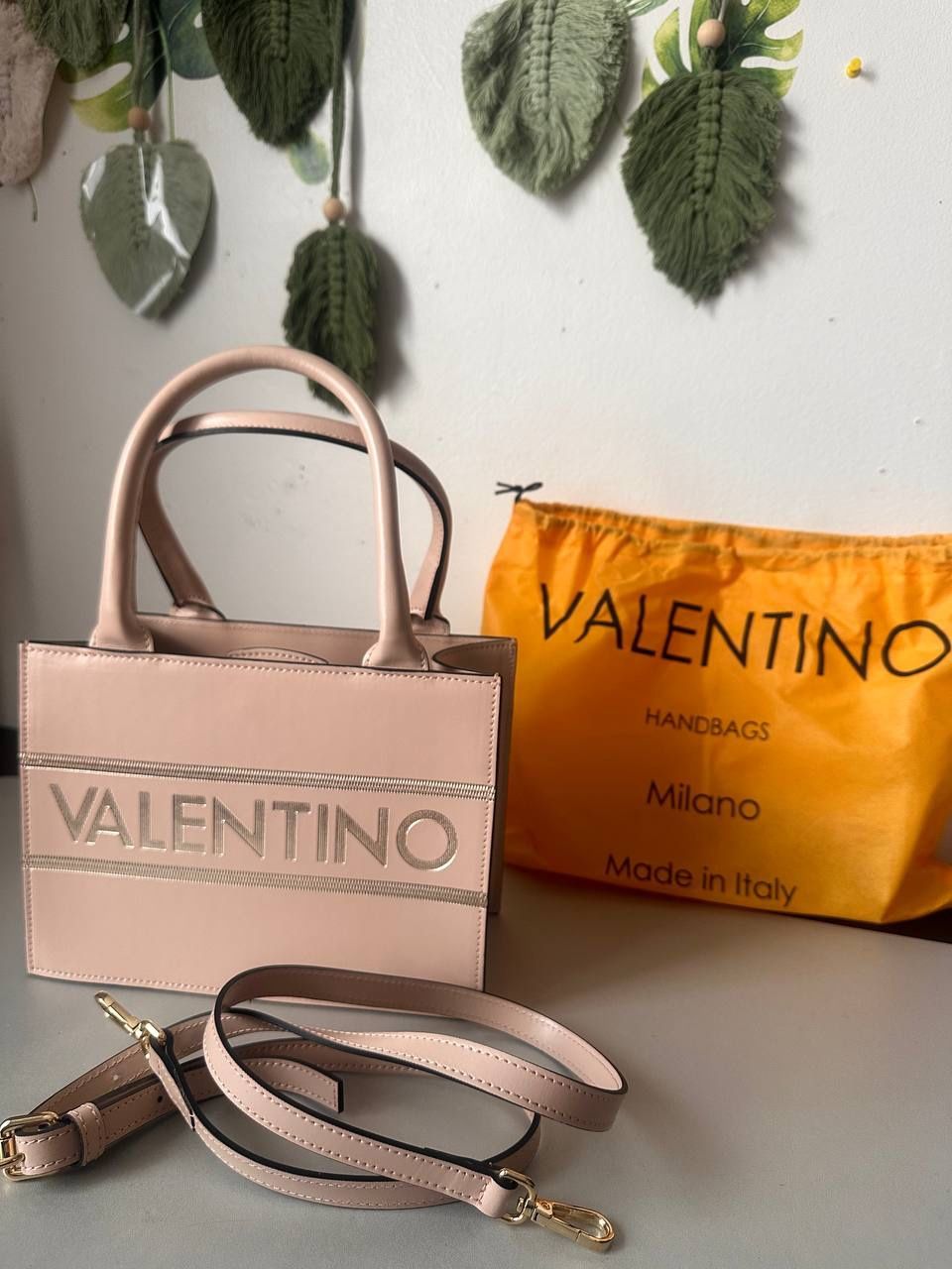 Valentino by Mario Valentino – Marie Lavoro Gold (Rose)