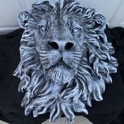 Lion Bust Wall Hanger