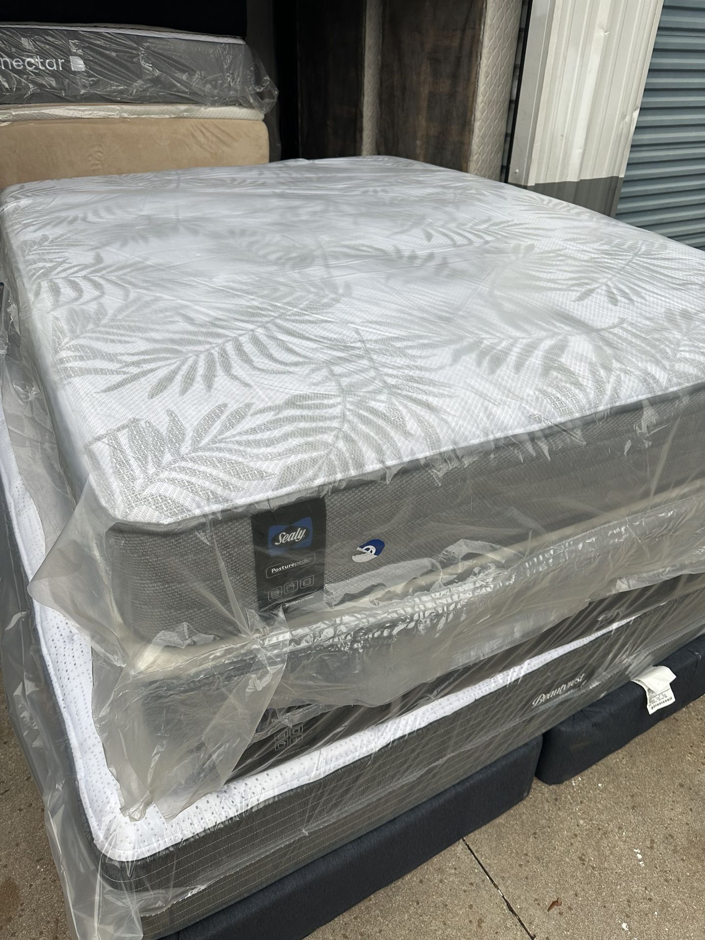 Queen Size Mattress And Box Spring