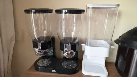 Cereal dispensers