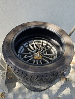 215/50R17 Tire