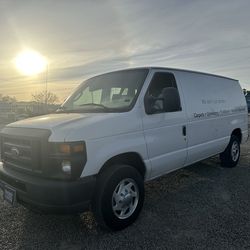 2012 FORD E150 CARGO