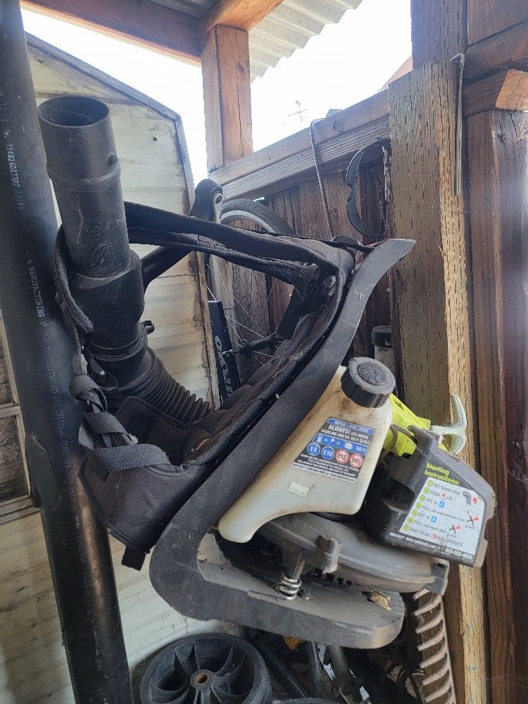 vendo sopladora enciende muy bien pero  no se quiere apagar 