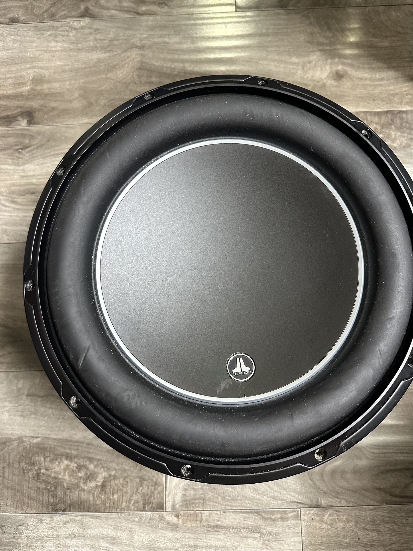 JL Audio 12W6v3 Subwoofer