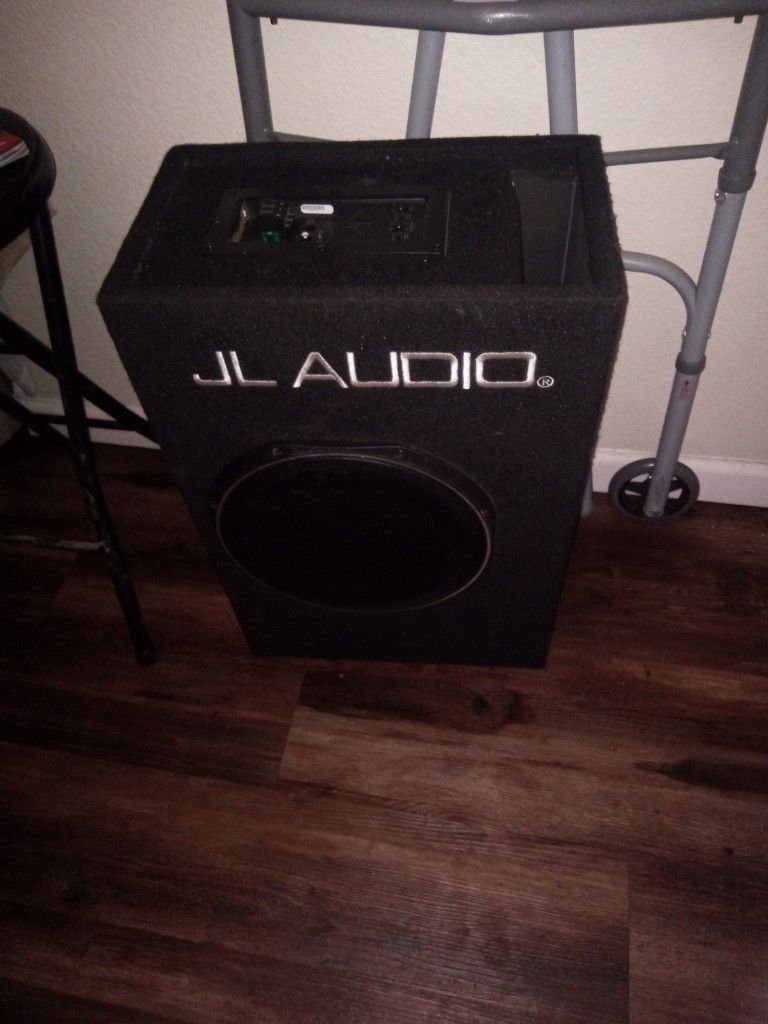 JL Audio 12" Sub With Built In Amp