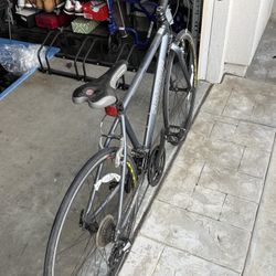 Schwinn Tourist Bike