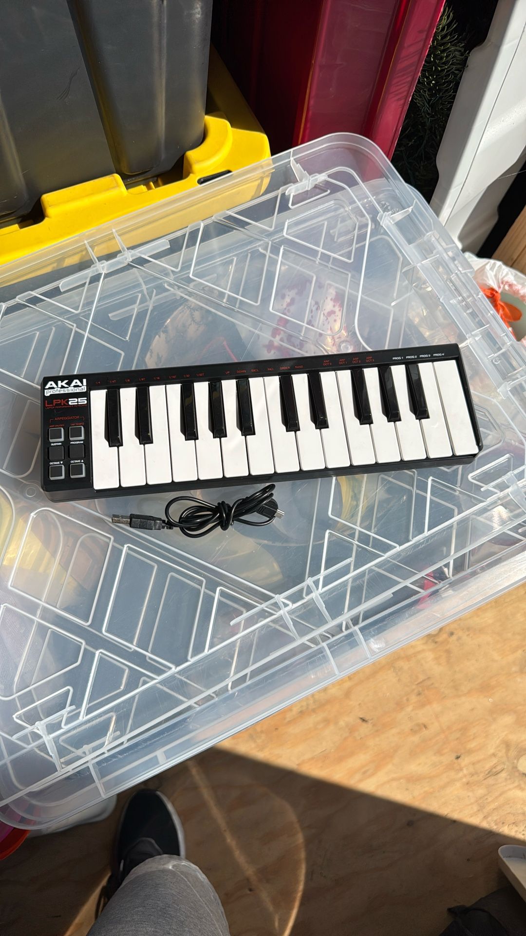 Akai LPK25 mini USB Keyboard With USB Cable