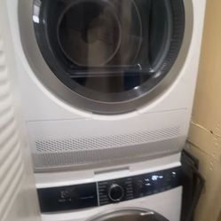 Washer And Dryer (stackable) 