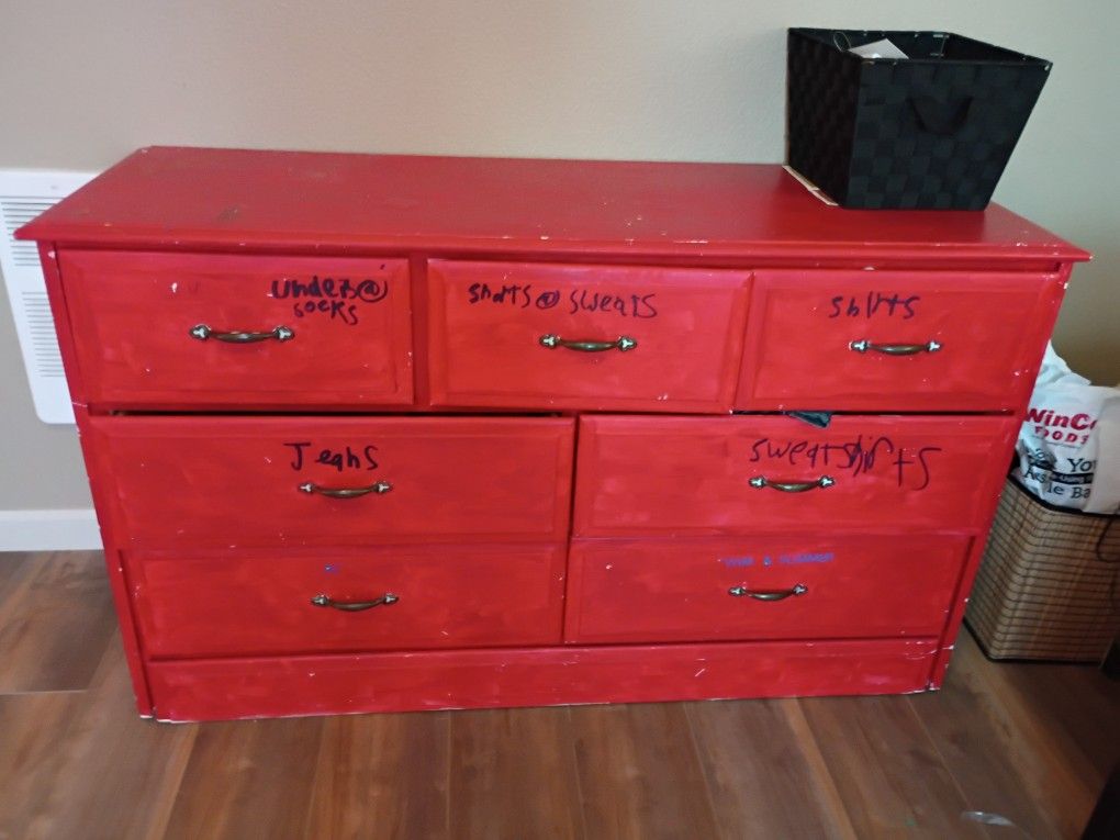 7 Drawer Dresser 