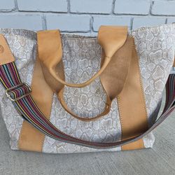 Consuela Classic Tote Bag – Snakeskin Pattern with Star Lining