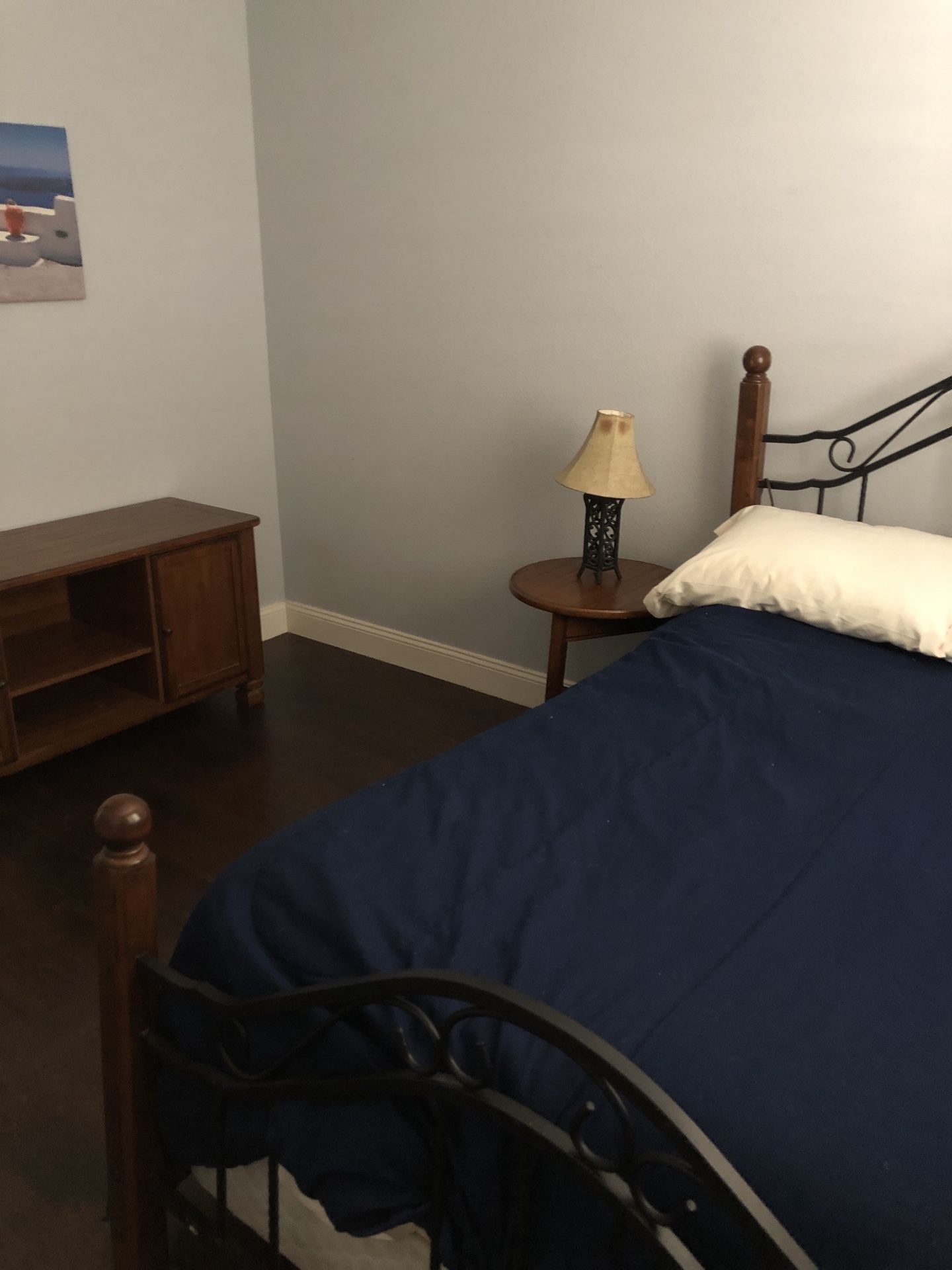 Full bed bedroom set