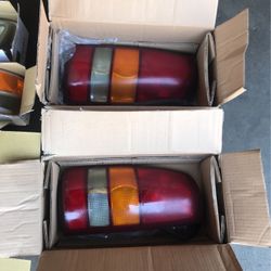 99-03 Chevy Headlight/ Taillights