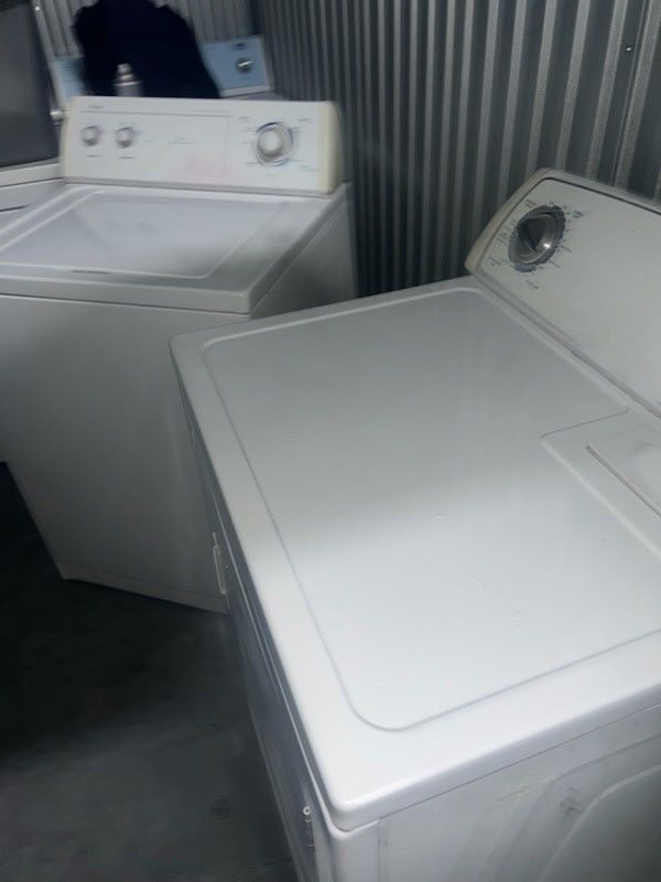 Whirlpool Washer And Dryer Set