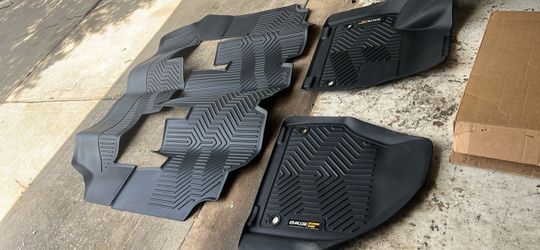 2017-2025 Chrysler Pasifica Floor Liners