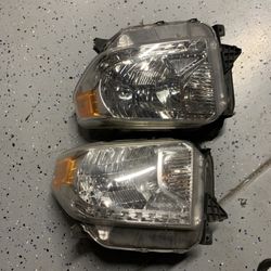 Oem 2014-2020 Toyota Tundra Headlights