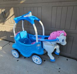 Little Tikes Princess Horse & Carriage