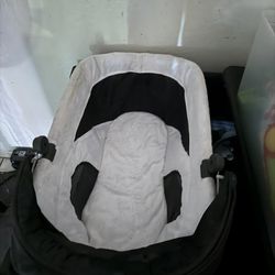 Baby Bassinet And Changing Table For A Pack And Play