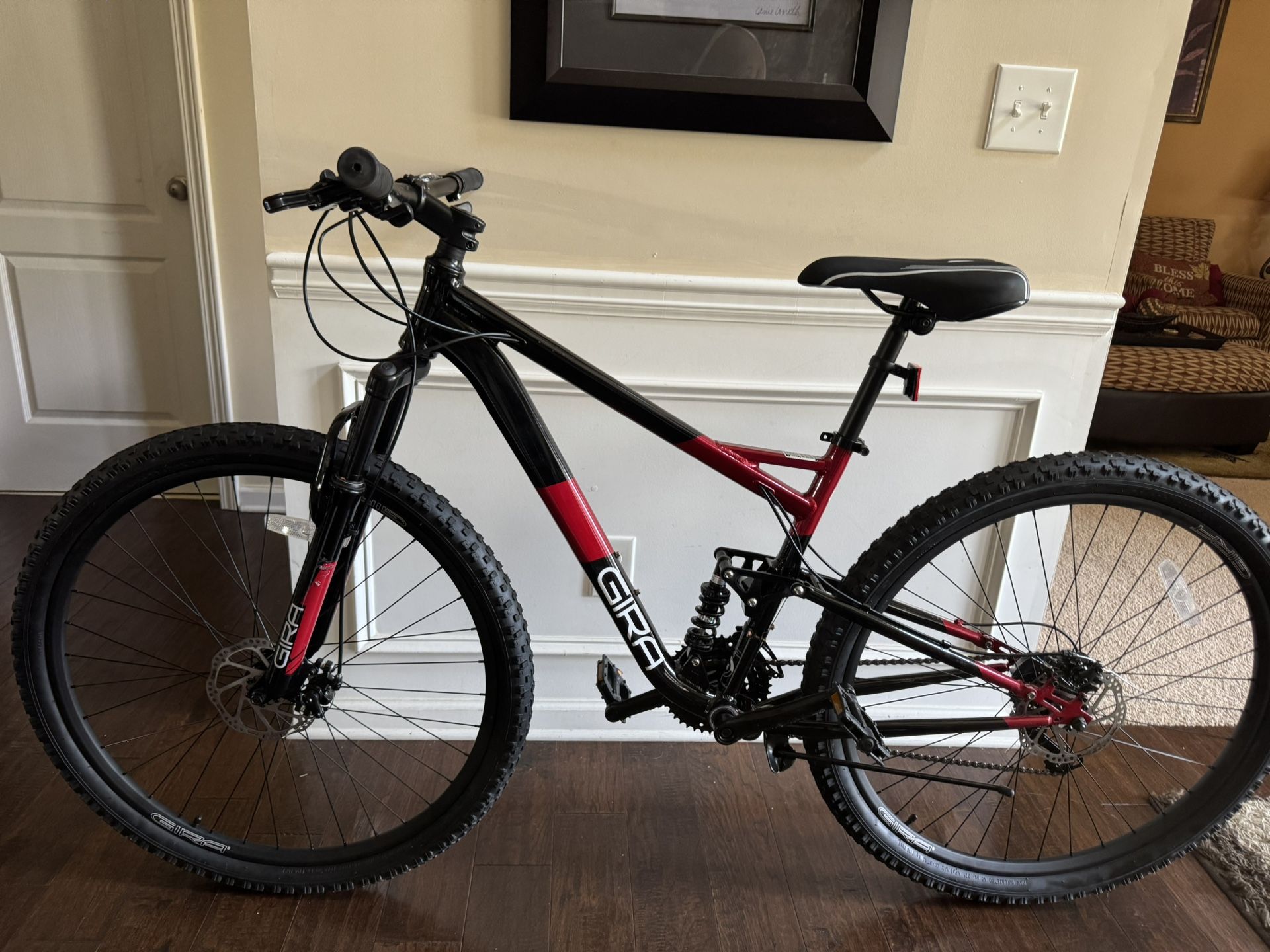 Men's 29” Full Suspension Mountain Bike - Like New