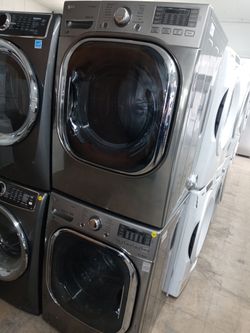 LG stackable front load washer and dryer set - Free delivery