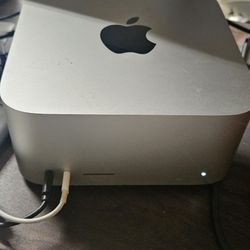 Mac Studio M2