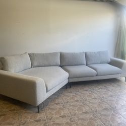 Light Gray Sectional Couch/Sofa 🛋️ FREE DELIVERY 🚚 