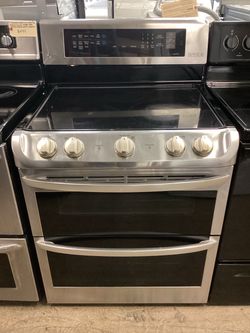 LG ProBake 30 in. 4.3/ 3 cu.ft. Glass Top Double Convection Oven Electric Range