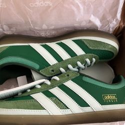 Adidas (Bad Bunny) Gazelle Shoe Size 7.5