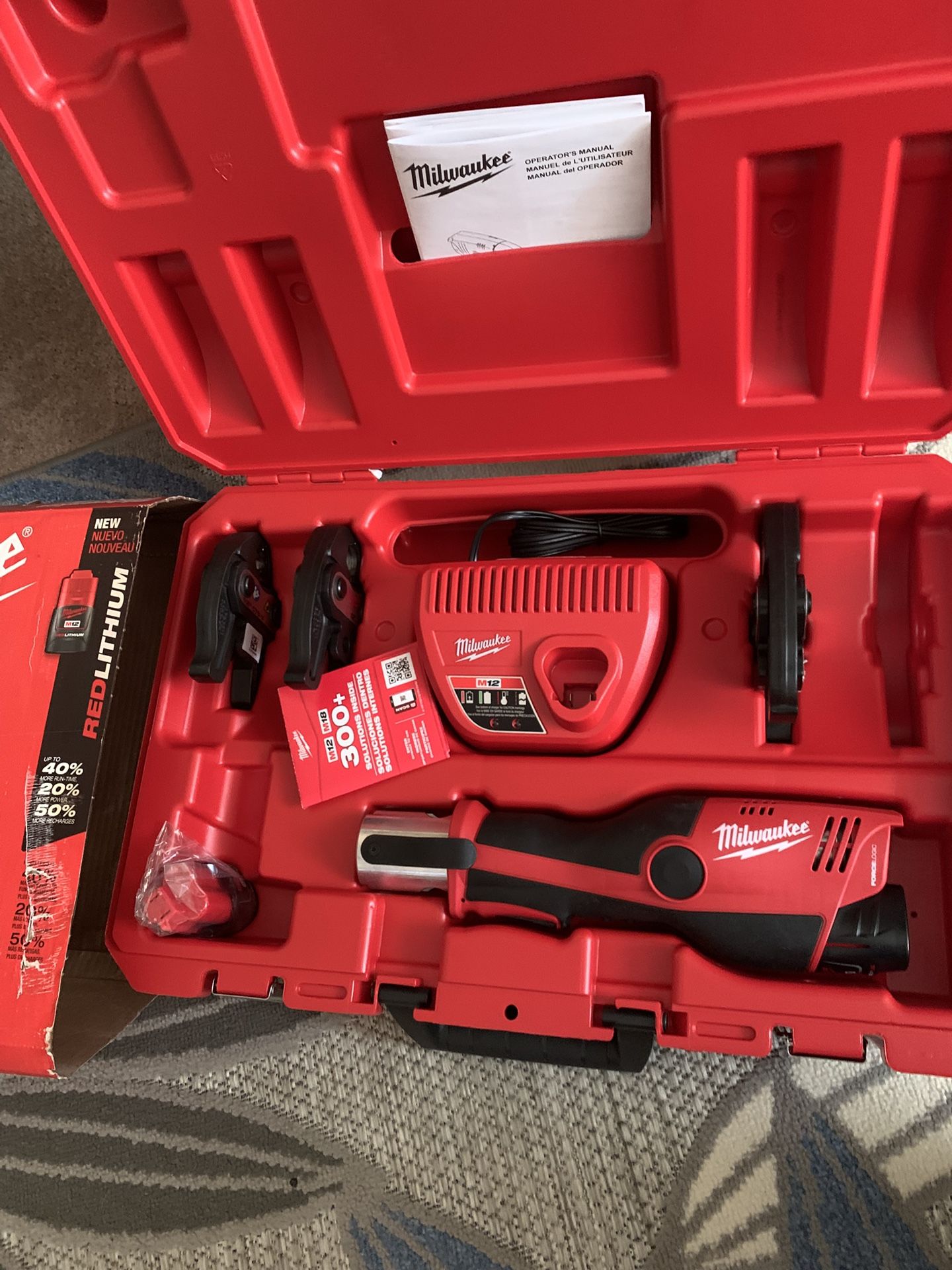 Milwaukee M12 Force Logic Press Tool 1/2”-1”Kit