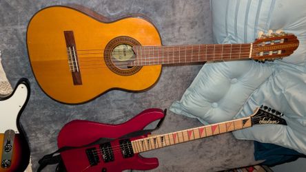 Crown Acoustic Spanish Guitar Like New
