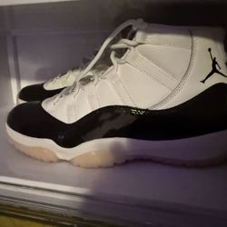 Jordan 11 Retro Neapolitan 