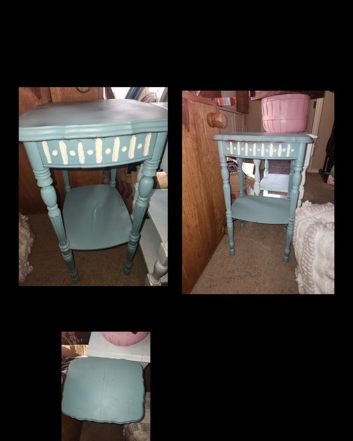 Antique Little Table/stand Measurements In Pictures