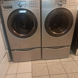 Kenmore Front Load Washer And Electric Dryer Set With Pedestal $450