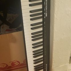 M-Audio Keystation 49 MK3 MIDI Keyboard
