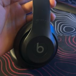 Beats Studio Pro