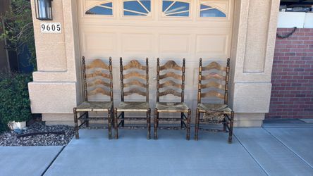 4 Kitchen Dining room chairs - Used - Ladder Back and wicker