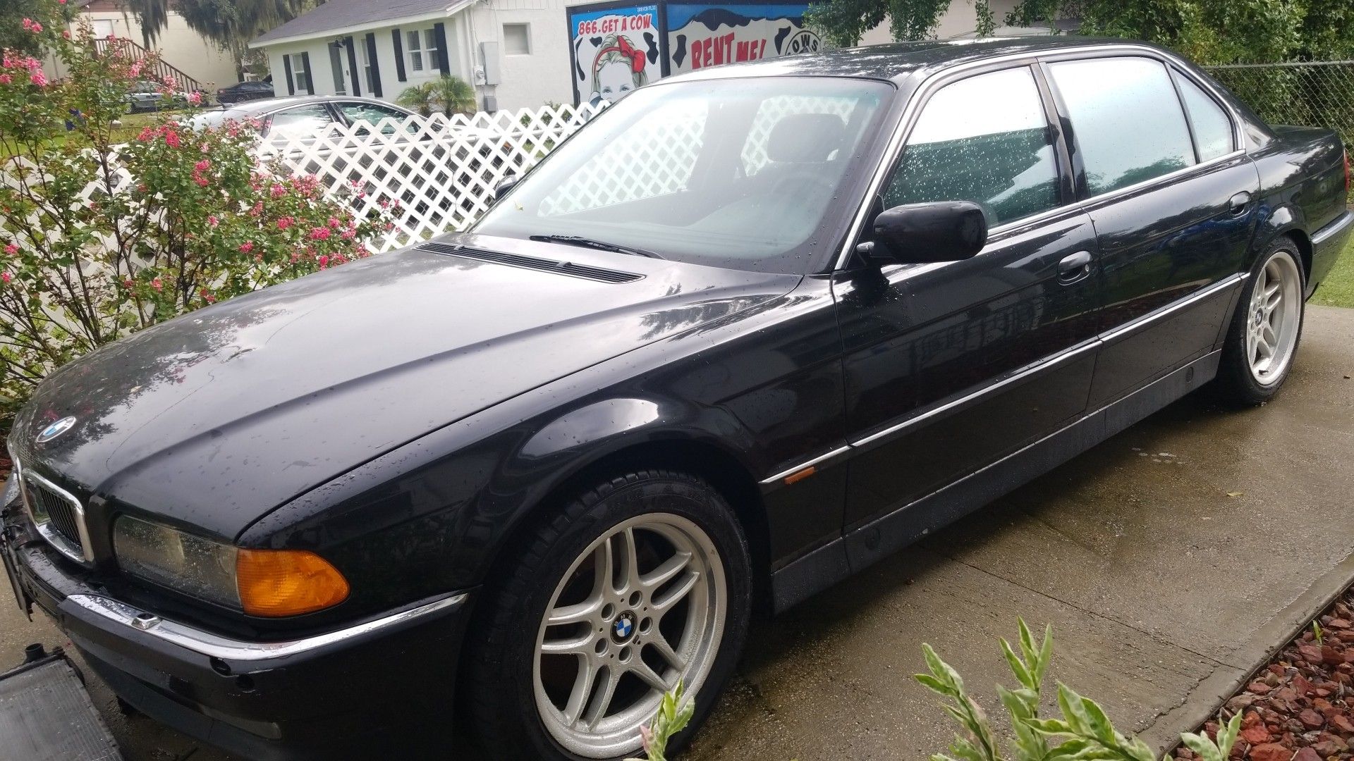 Mercedes BMW 750i 1998 for Parts or Whole Car