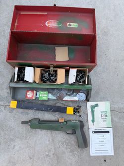 CONCRETE NAIL GUN WITH BOX
