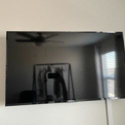 32 “ Hisense Tv