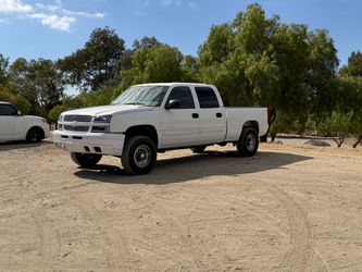 Chevrolet Silverado Crew Cab Pickup Truck